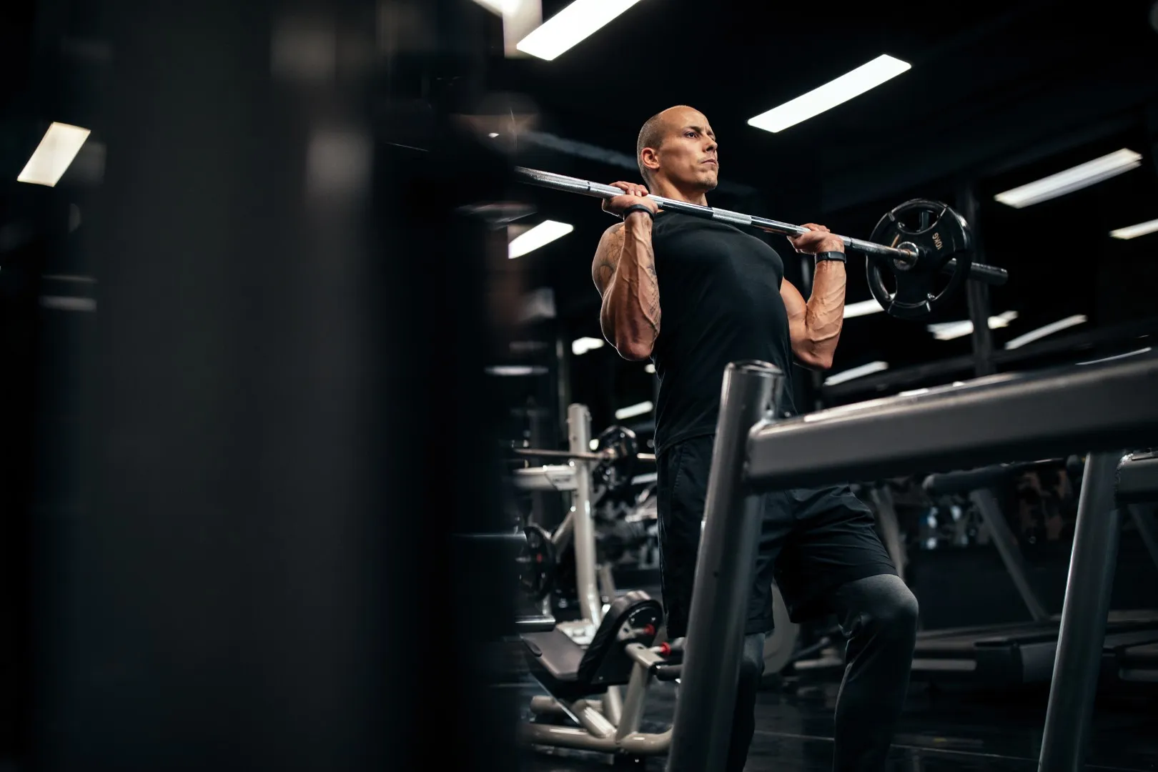 Professionelles Krafttraining mit hochwertigen Fitnessgeräten